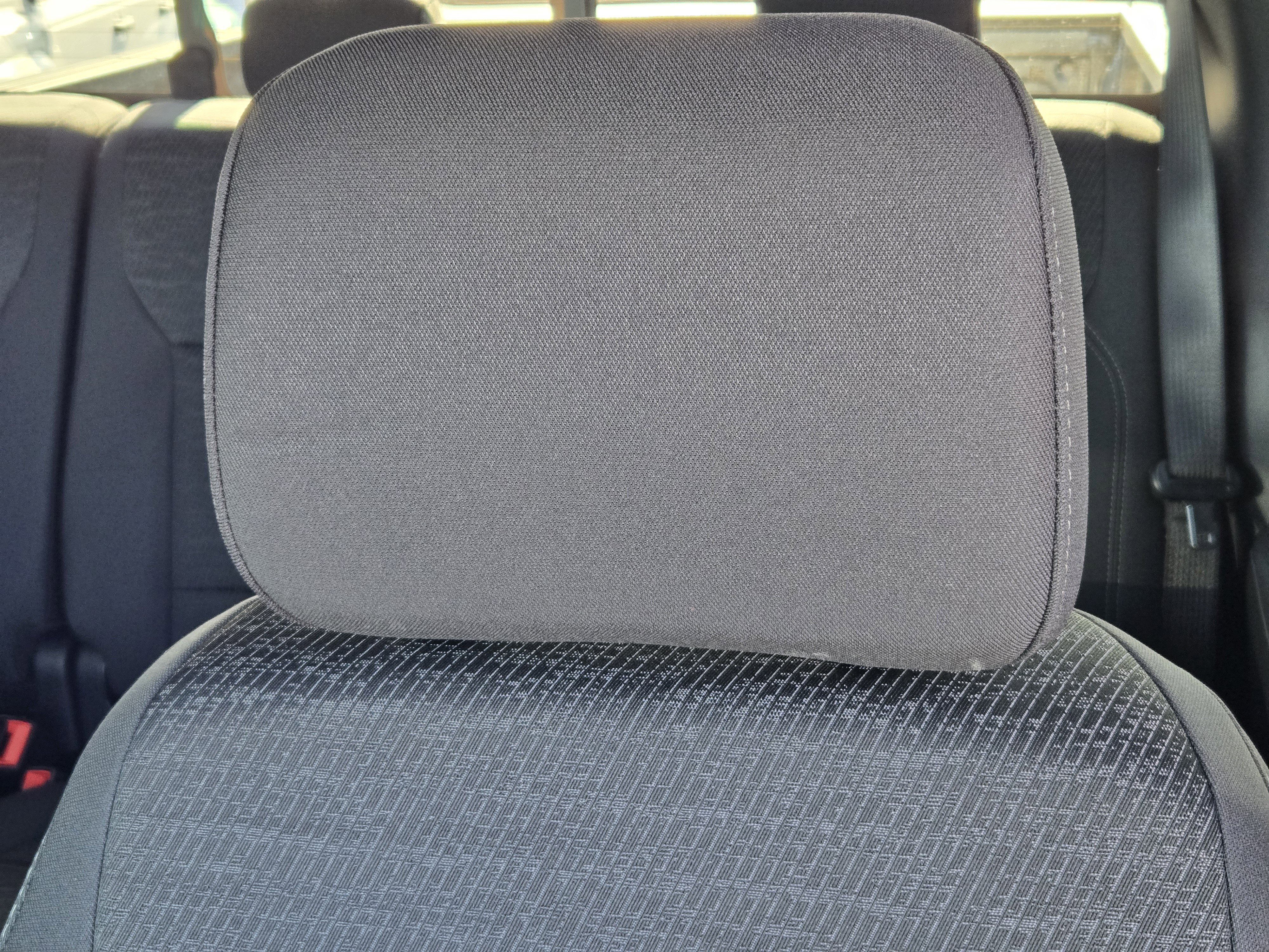 New 2026 Carbonized Gray Metallic Ford XLT image 17