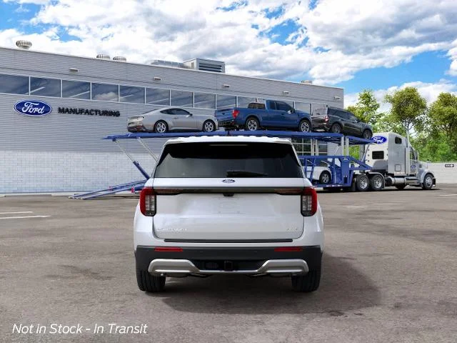 New 2027 Star White Metallic Tri-Coat Ford Platinum™ image 29