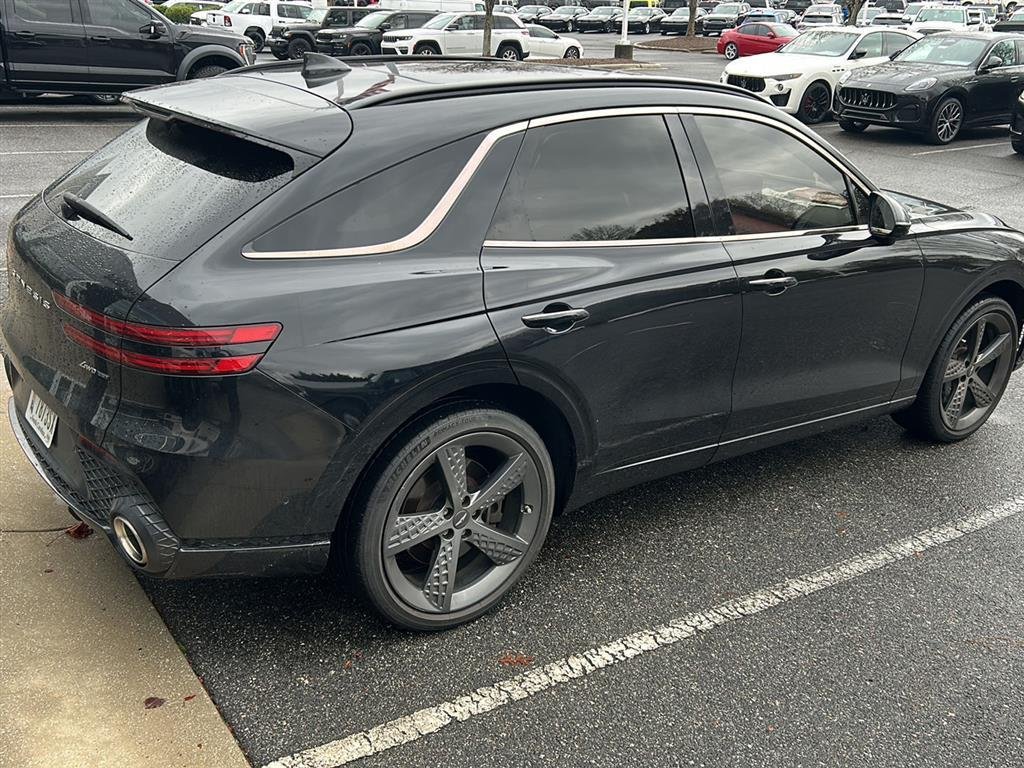 Used 2022 Vik Black Genesis 3.5T Sport image 5