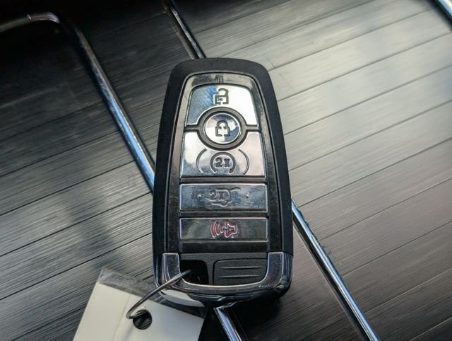Used 2021 Black Lincoln Reserve image 30