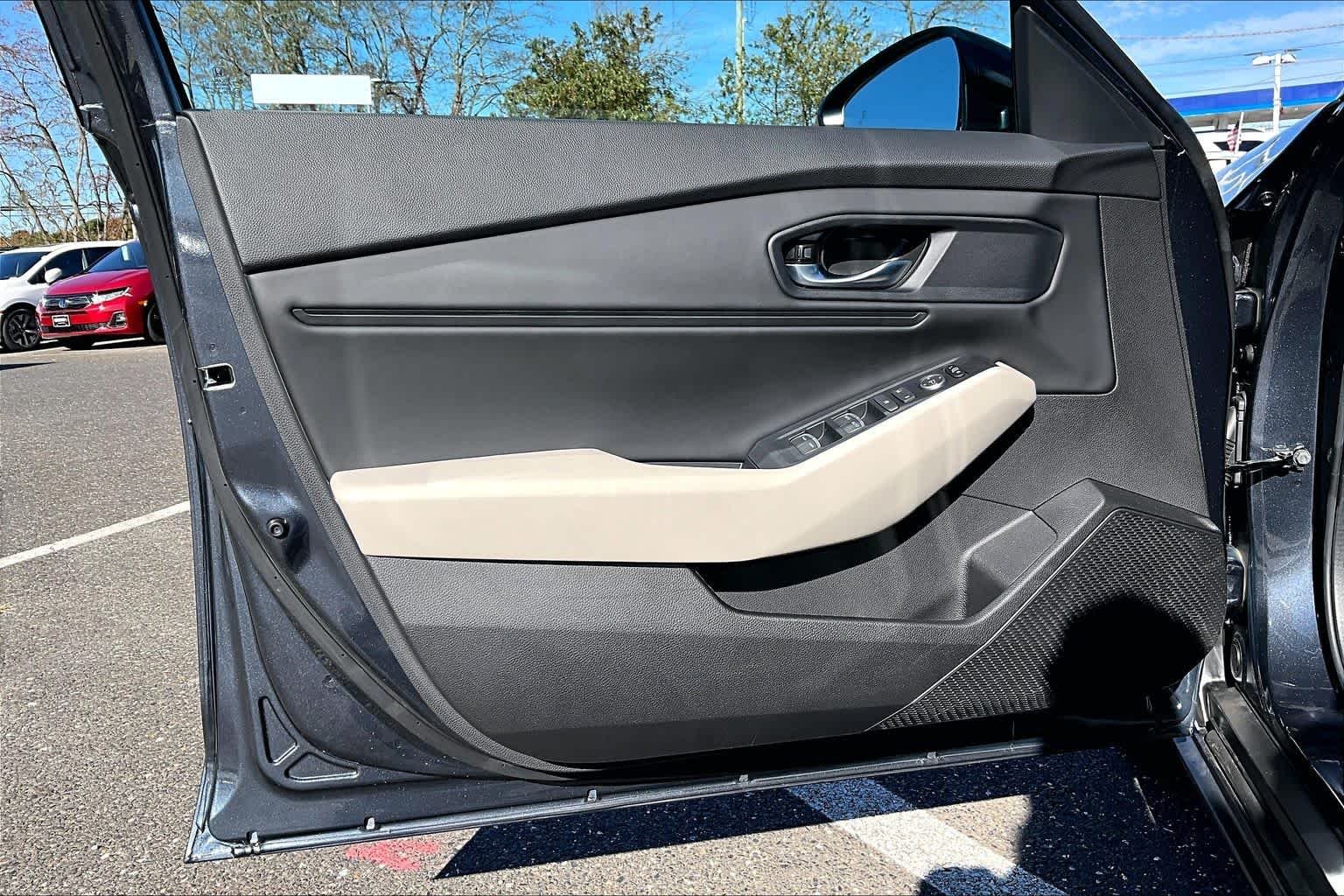 2025 Honda Accord SE - Photo 20