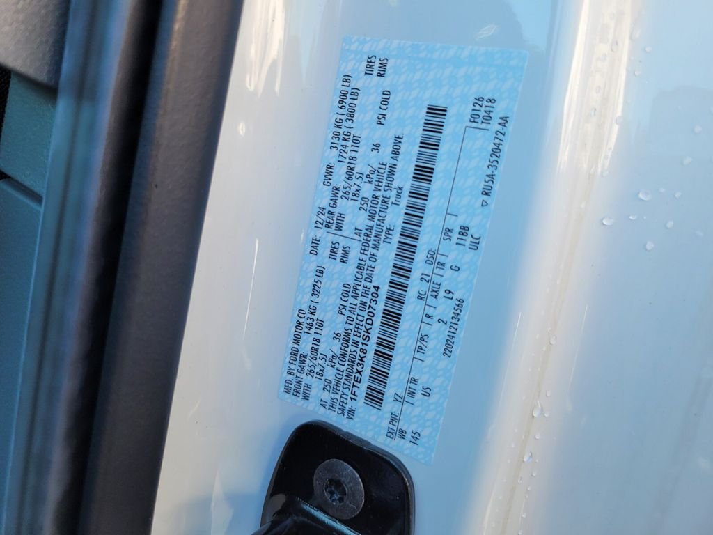 New 2025 Oxford White Ford XLT image 37