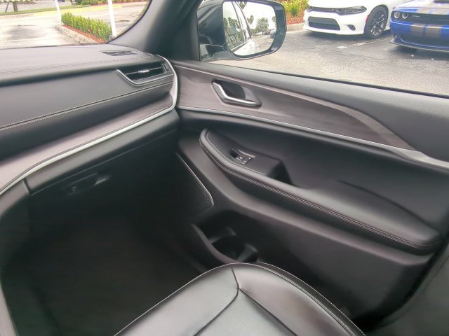 Used 2024 White Jeep 4xe image 20
