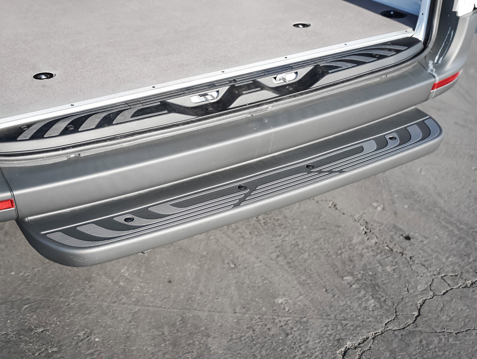 New 2025 Arctic White Mercedes-Benz 2500 High Roof I4 Diesel 170 RWD image 9