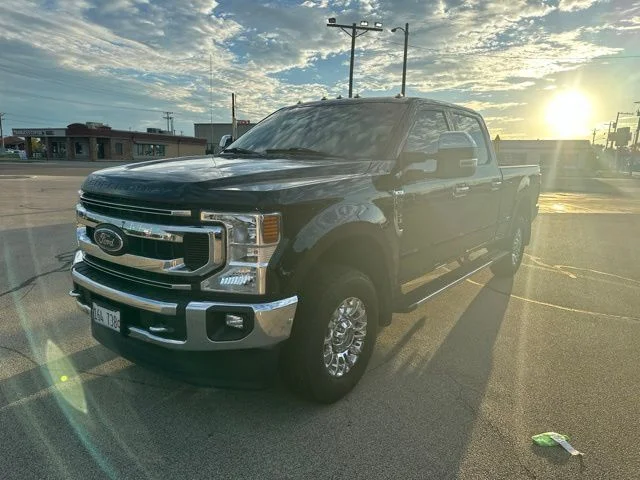 Used 2020 Black Metallic Ford XLT image 2
