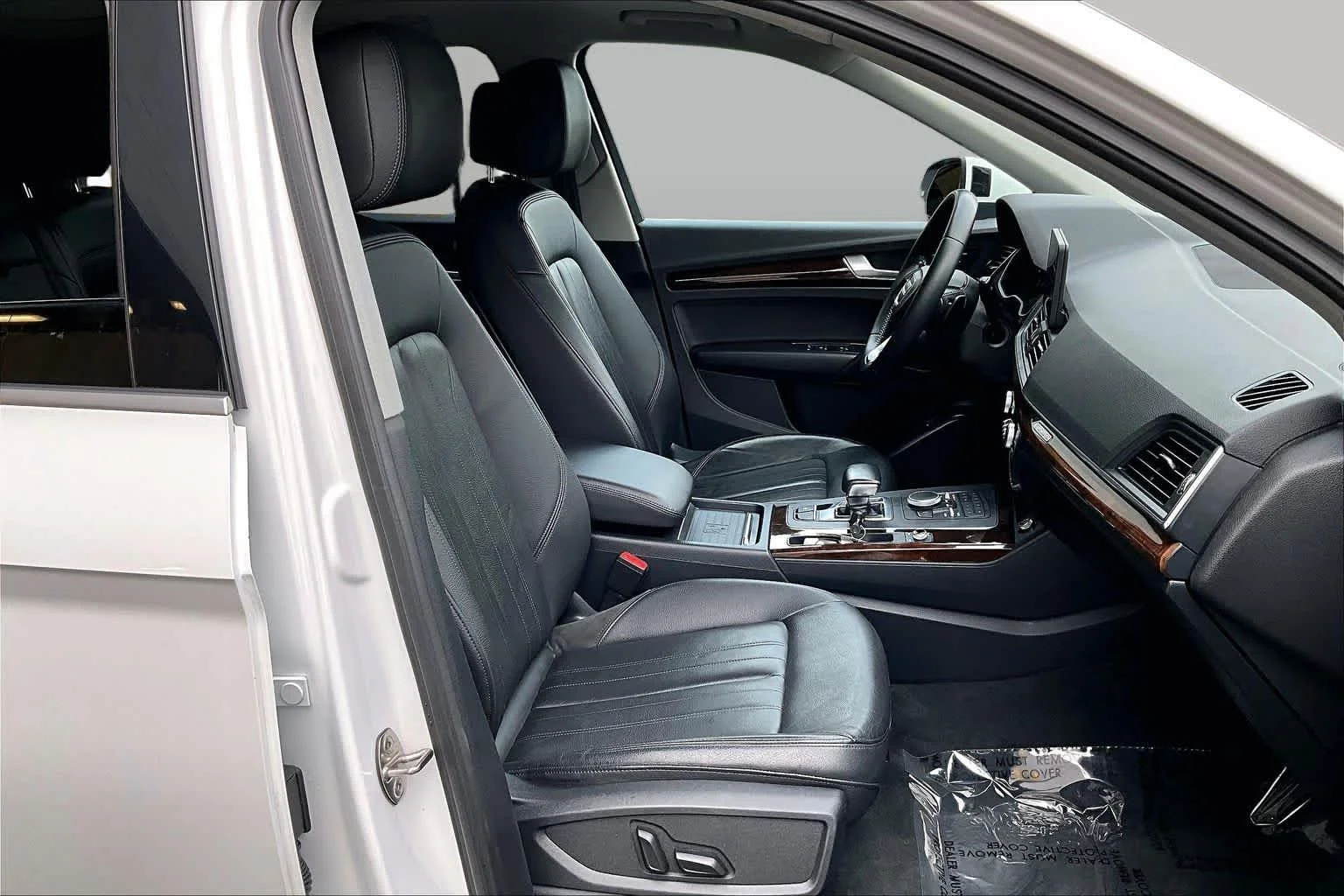 Used 2020 Brilliant Black Audi Premium image 9