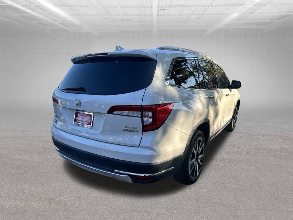 Used 2021 White Honda Elite image 5