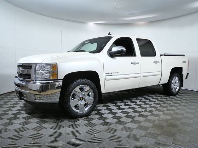 Used 2011 Chevrolet Silverado 1500 LT with VIN 3GCPKSE3XBG362746 for sale in Apple Valley, Minnesota