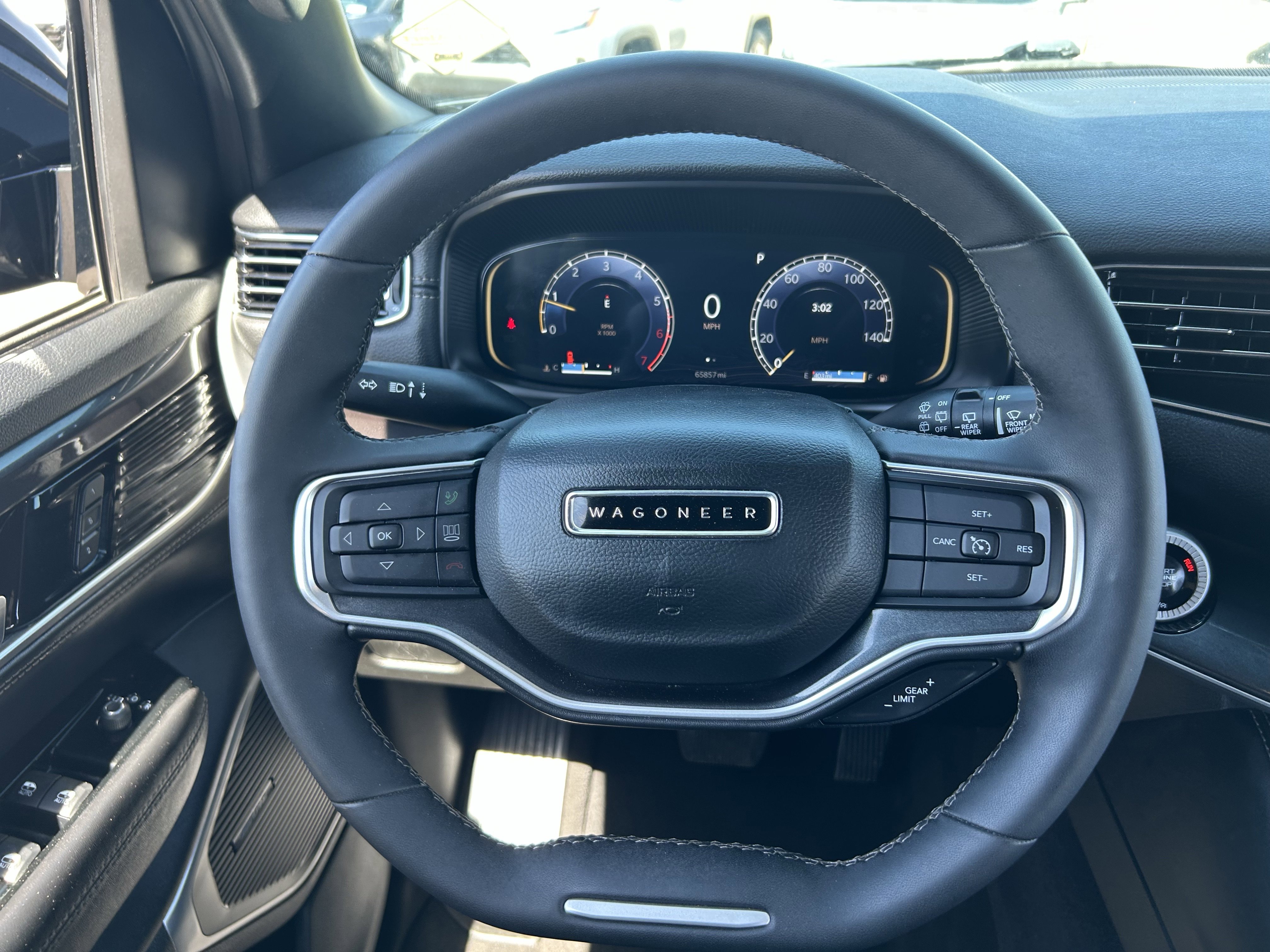 Used 2024 Diamond Black Crystal Pearlcoat Jeep Base image 22