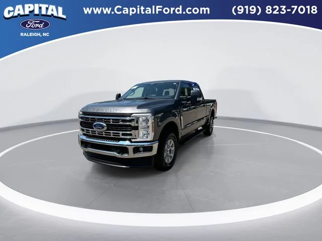 Used 2024 Gray Ford XLT image 4