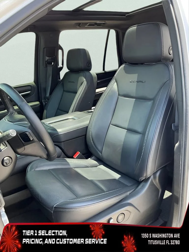 Used 2022 White Frost Tricoat GMC Denali image 31