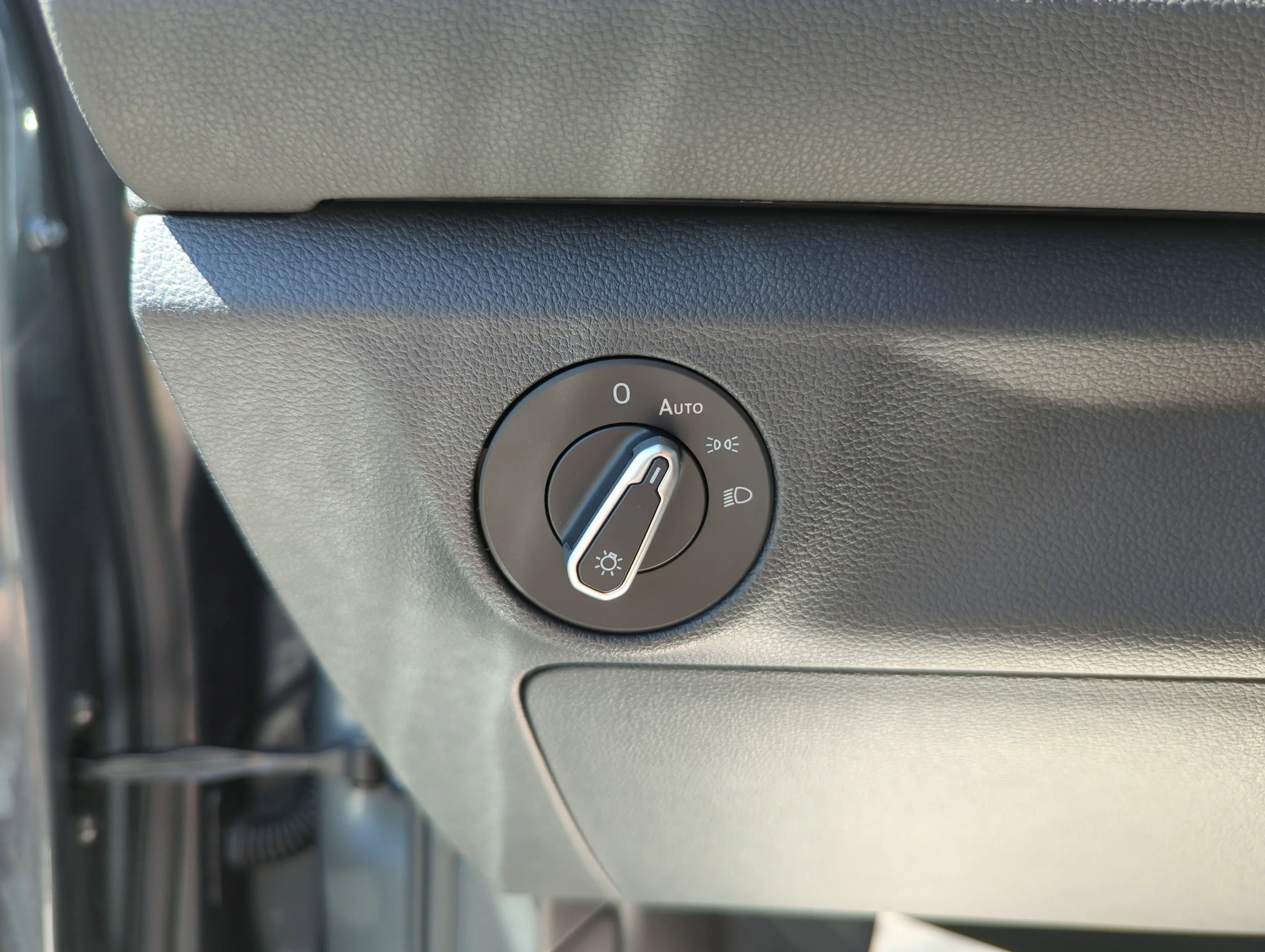 Used 2026 PLATINUM GRAY Volkswagen S image 29