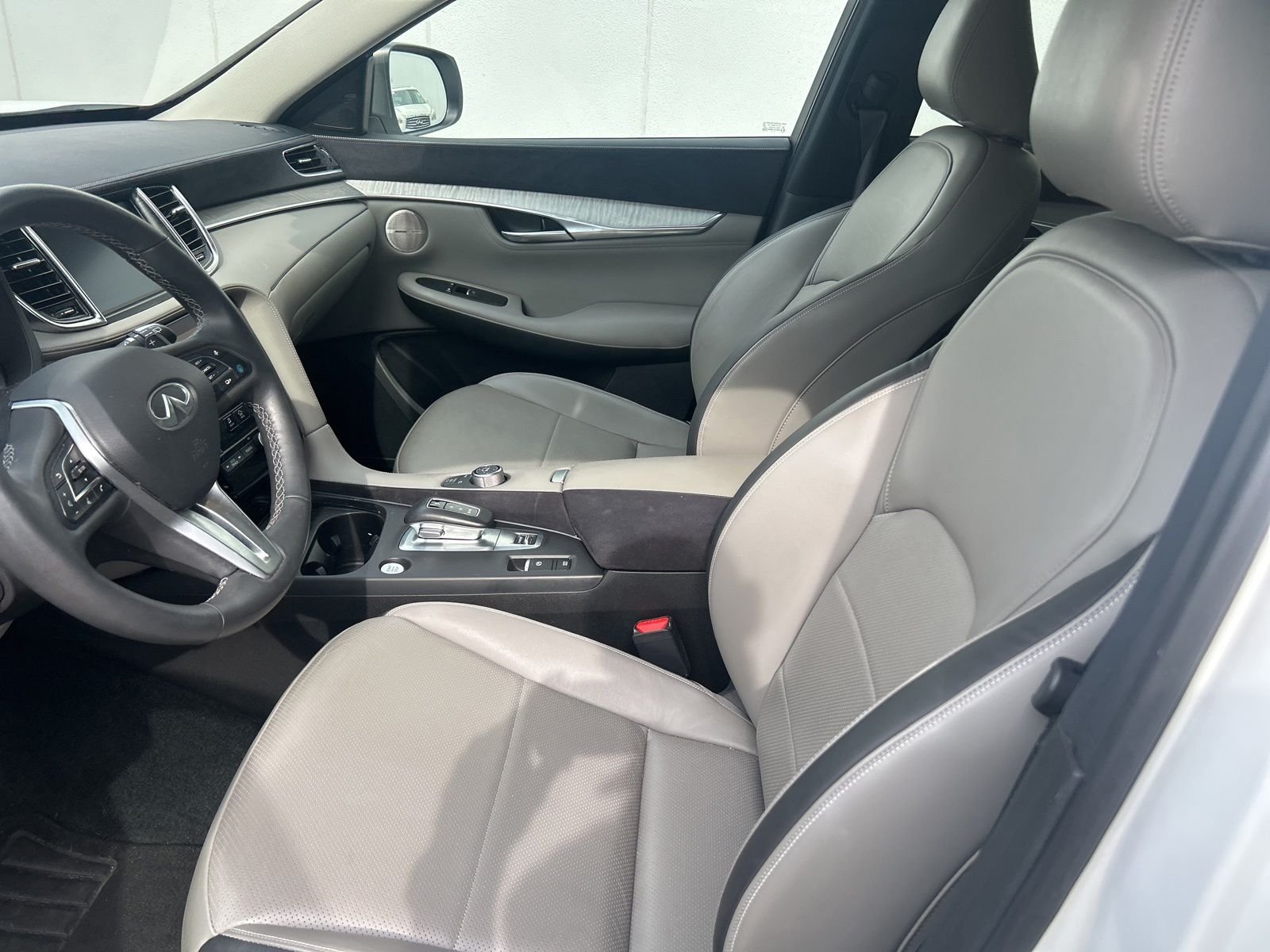 2023 INFINITI QX50 Sensory AWD's photo