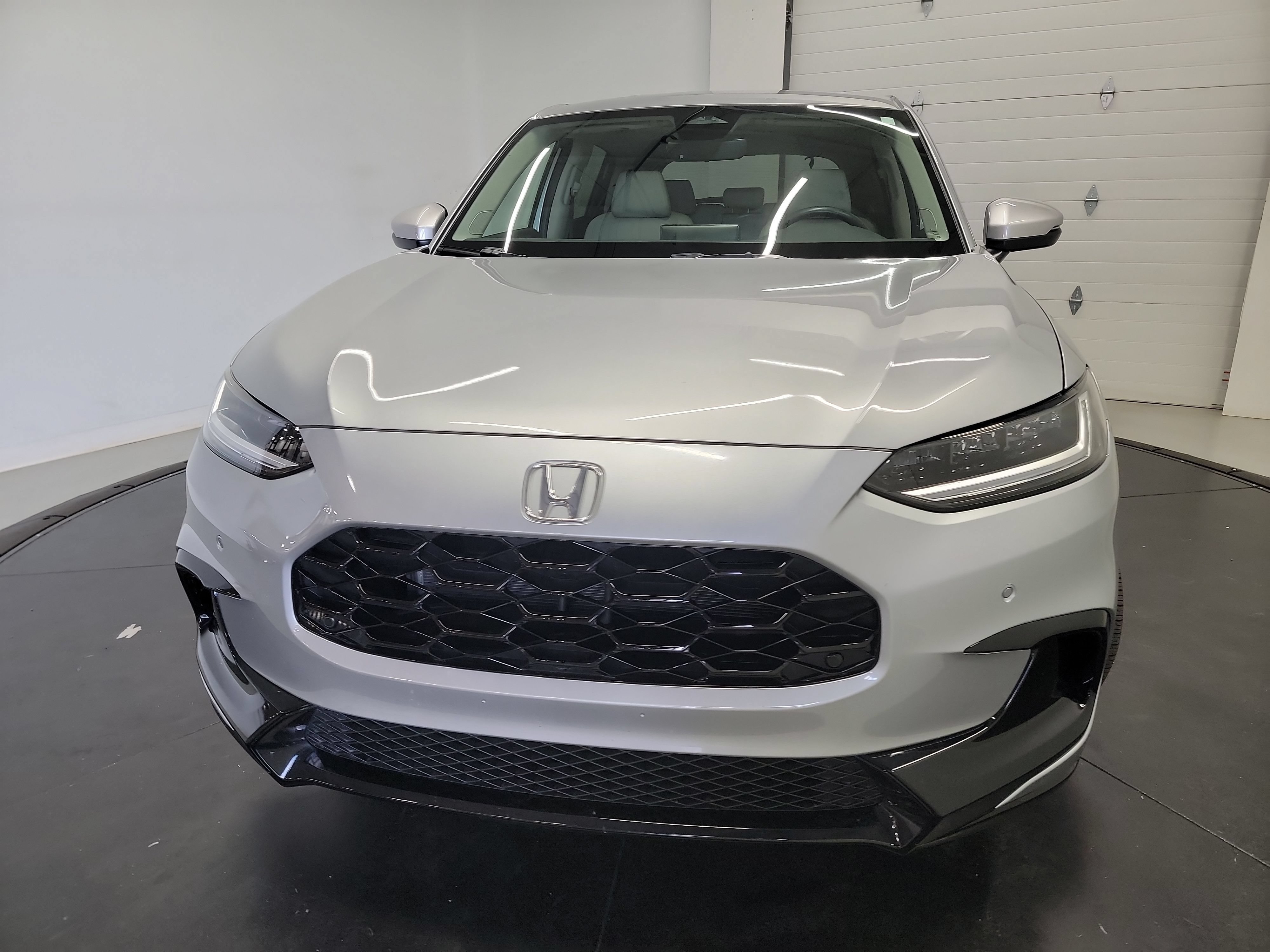 Certified Used 2025 Lunar Silver Metallic Honda AWD EX-L image 2