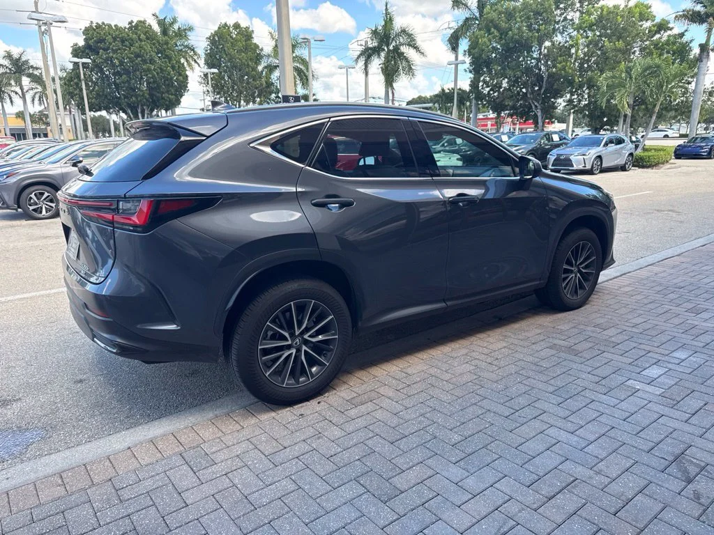 Used 2024 Gray Lexus 350h Premium image 4