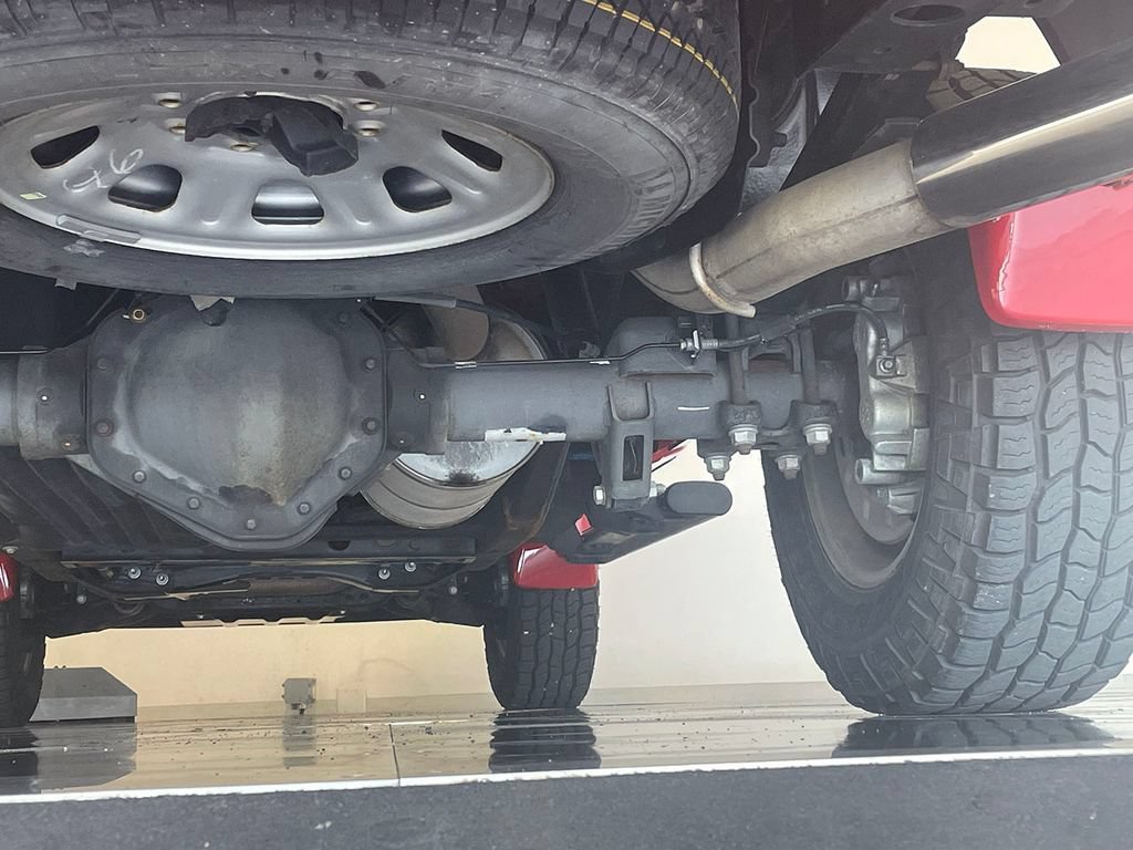 Used 2011 FIRE RED GMC SLE image 81