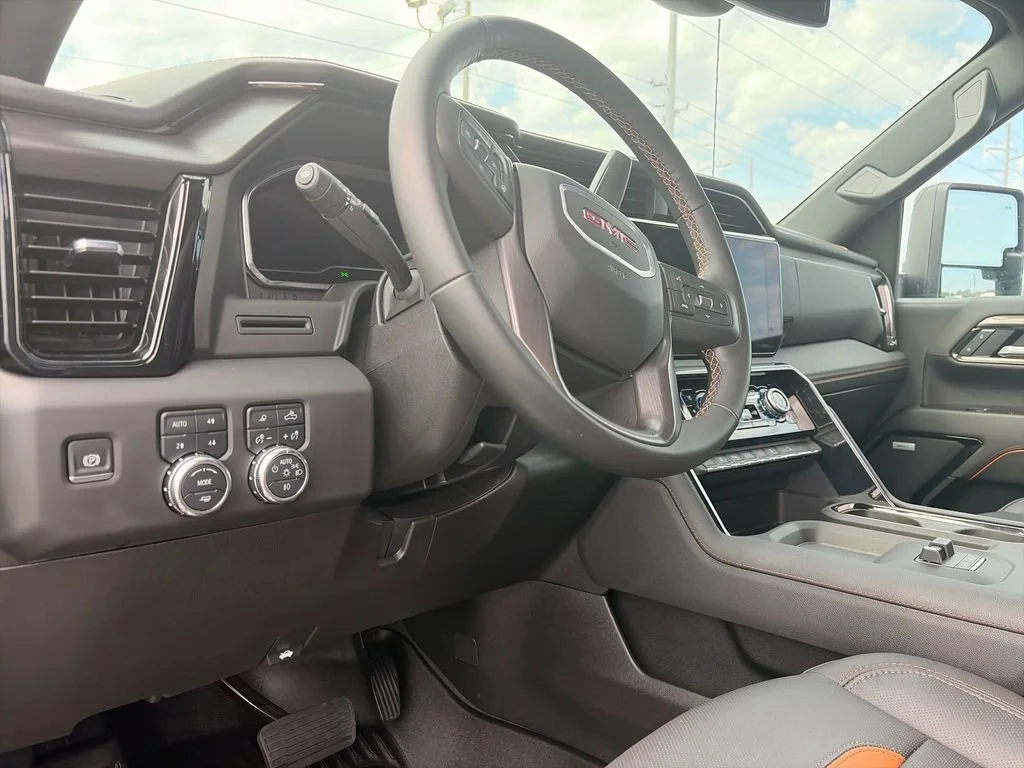 2025 GMC Sierra 2500HD AT4 - Photo 18