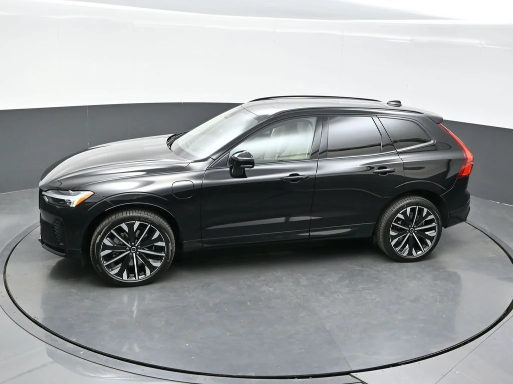 New 2026 Onyx Black Volvo T8 Ultra image 31