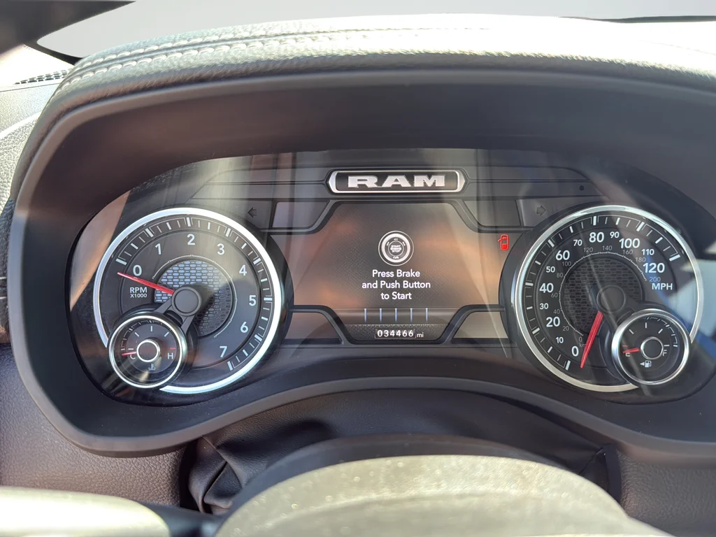 Used 2022 White Ram Laramie image 13