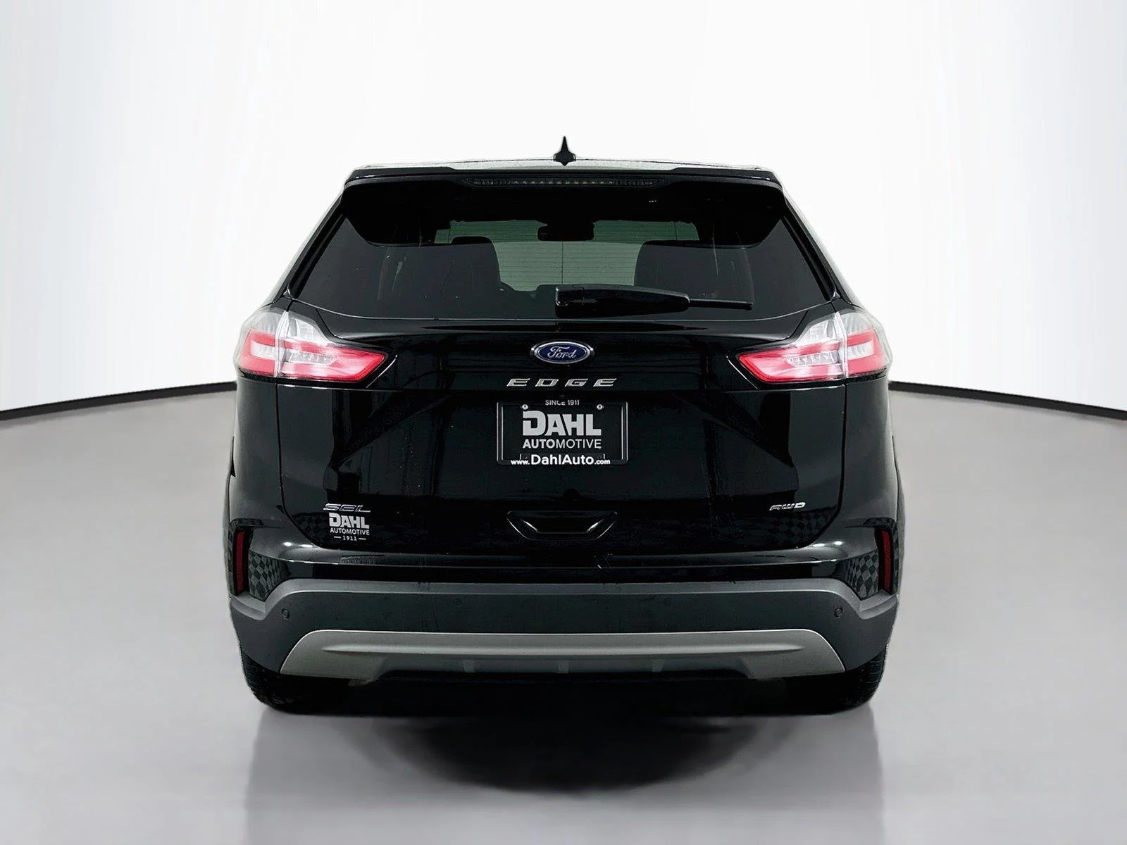 Used 2024 Agate Black Ford SEL image 12