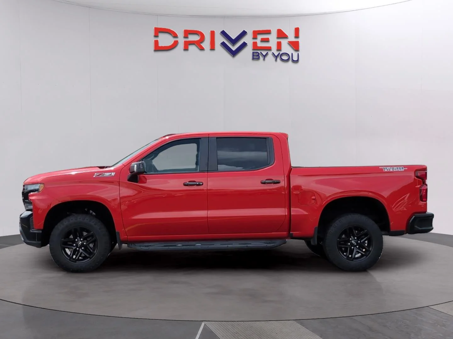 Used 2021 RED HOT Chevrolet LT Trail Boss image 2