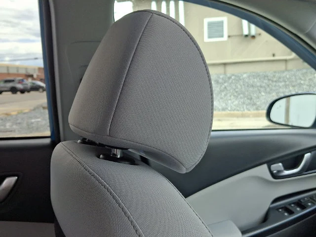 Used 2023 Green Hyundai SEL image 13