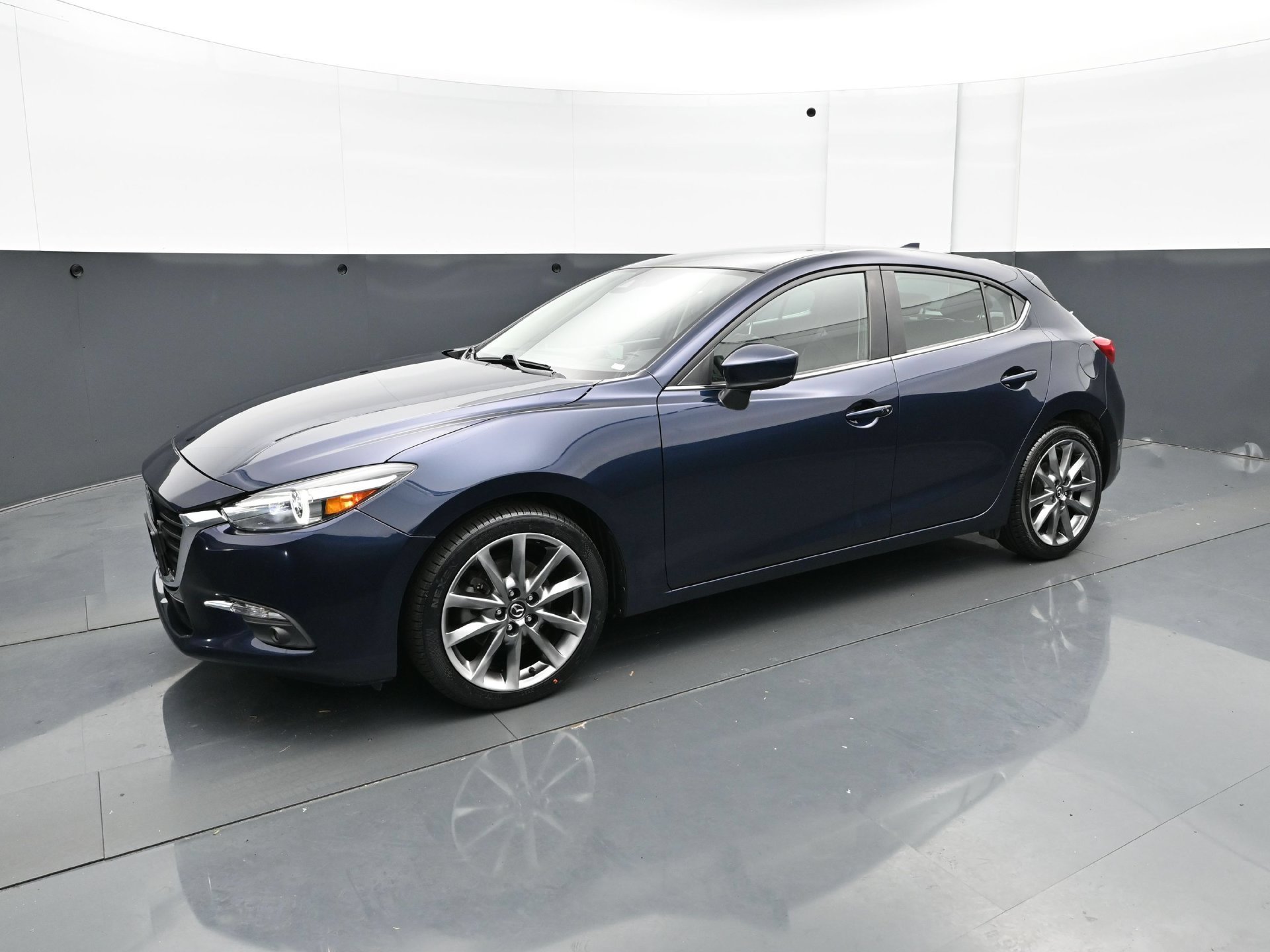 Used 2018 Deep Crystal Blue Mica Mazda Grand Touring image 2