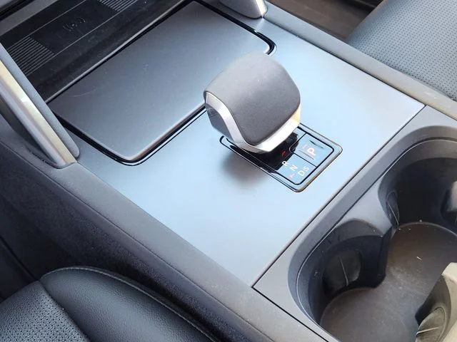 Certified Used 2025 White Land Rover S image 19