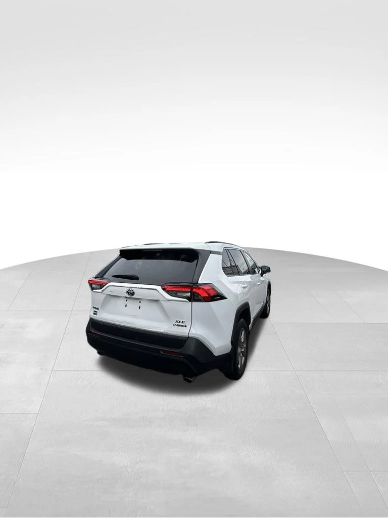 Certified Used 2024 White Toyota XLE image 5