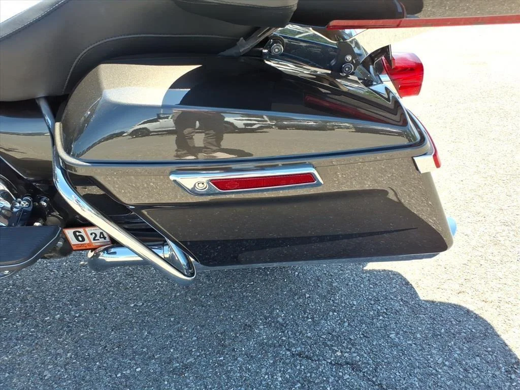Used 2019 BLACK HARLEY Cruiser image 14