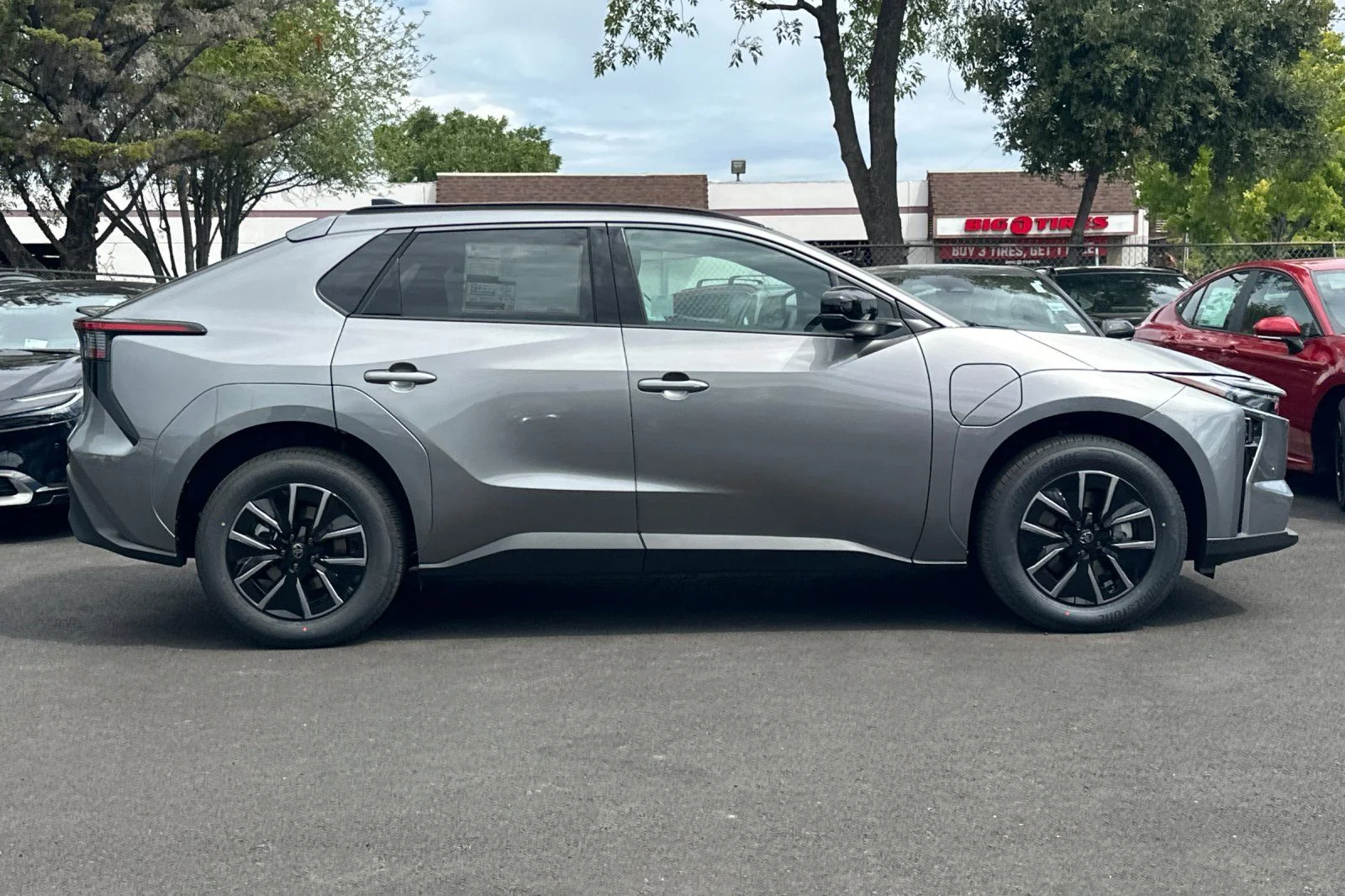 New 2026  Toyota XLE Plus image 12