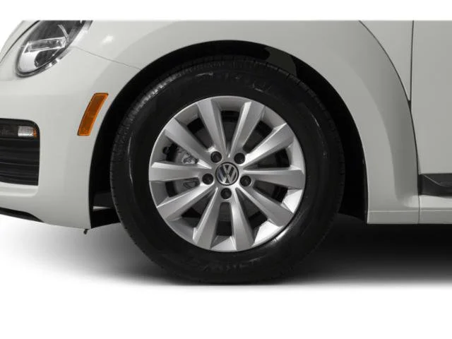 Used 2019 White Silver Volkswagen SE image 11