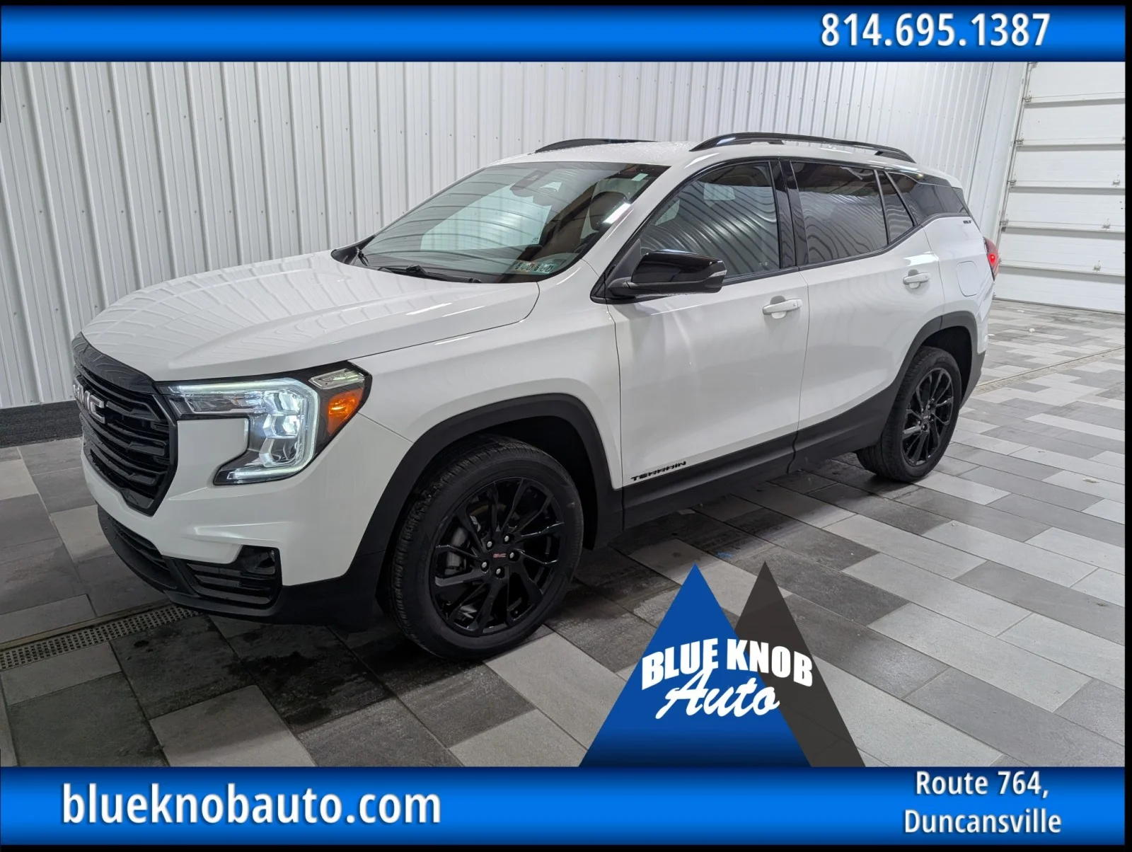 2024 GMC Terrain SLT AWD's photo