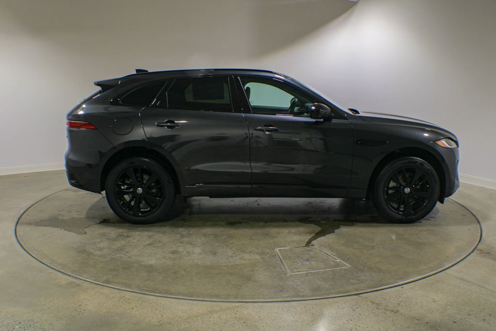 2026 Jaguar F-Pace R-Dynamic S - Photo 7