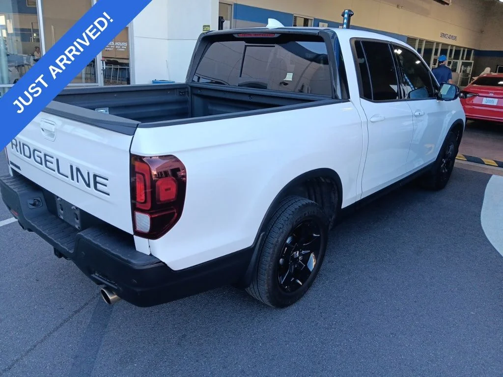2024 Honda Ridgeline Black Edition - Photo 3