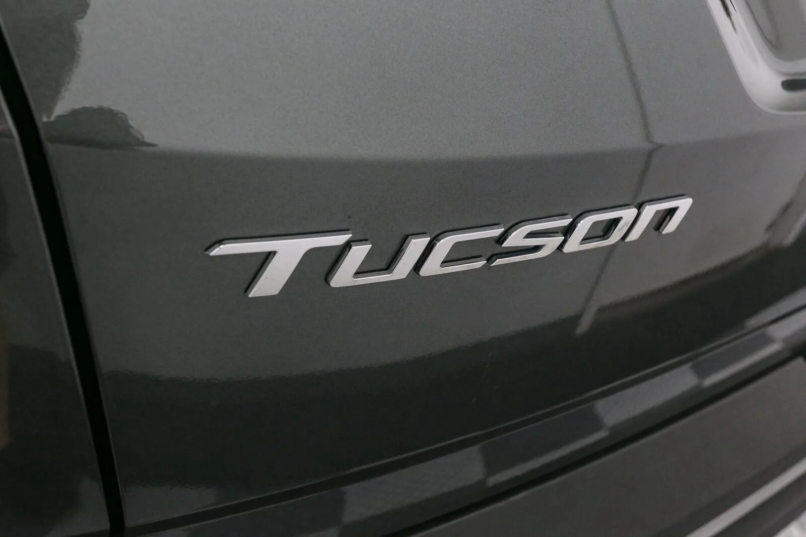 Used 2023 Amazon Gray Hyundai SEL Convenience image 11