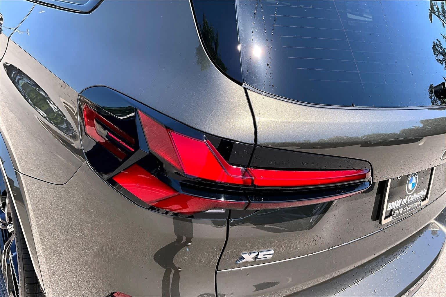 New 2026 Manhattan Green Metallic BMW M60i image 14