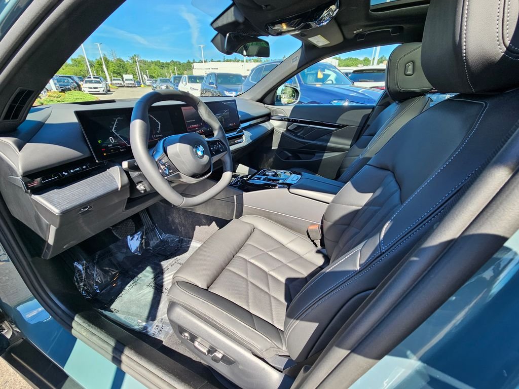 Certified Used 2025 Green BMW 530i xDrive image 13