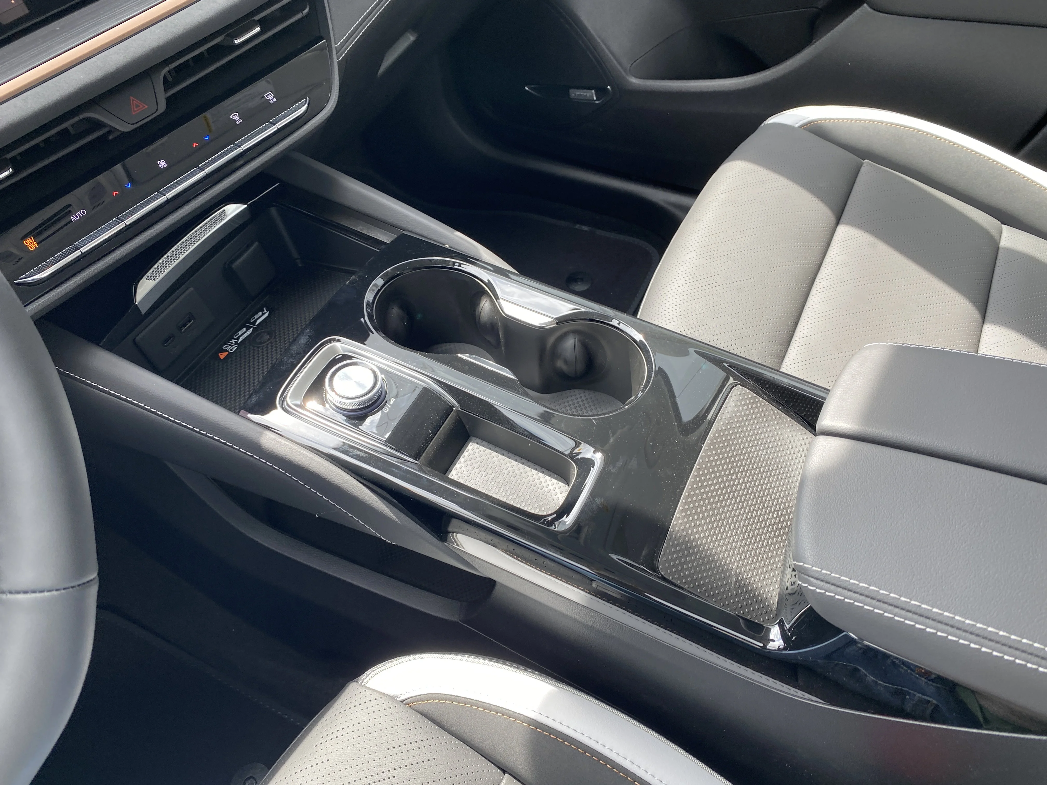 New 2026 Summit White Buick Sport Touring image 24