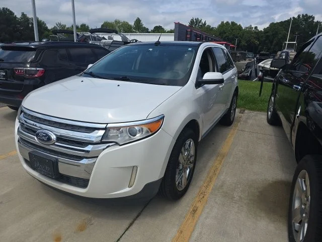 Used 2013 White Ford SEL image 4