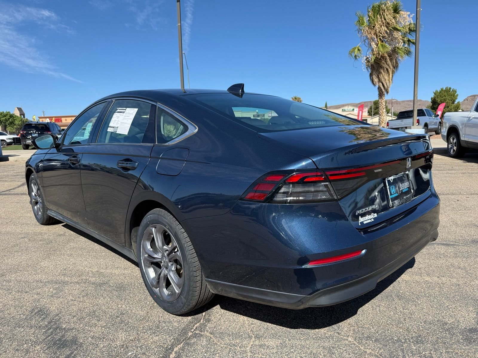 2023 Honda Accord EX - Photo 7