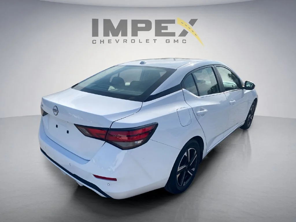 Used 2025 White Nissan SV image 5