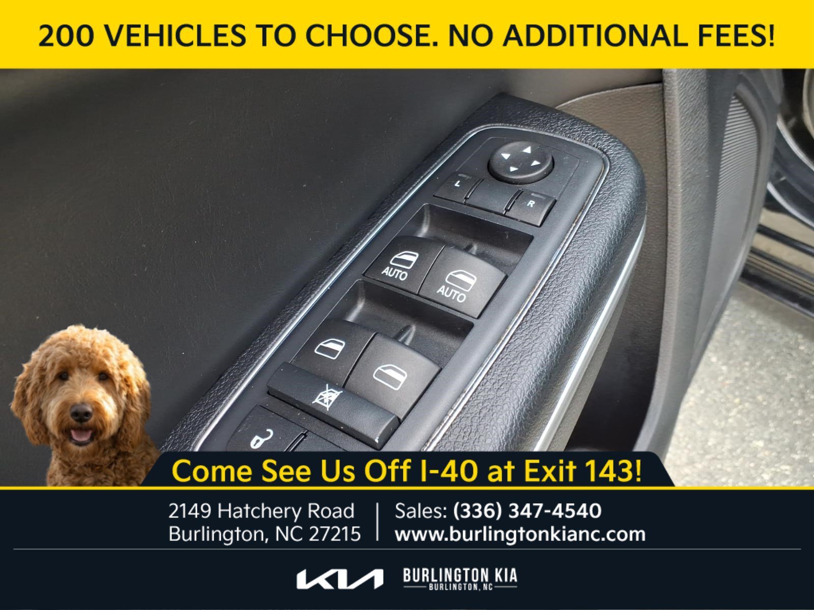 Used 2015 Gloss Black Chrysler 300C image 8