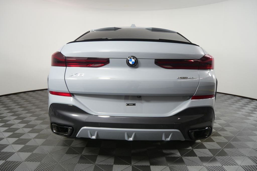 New 2027 Brooklyn Grey Metallic BMW xDrive40i image 4