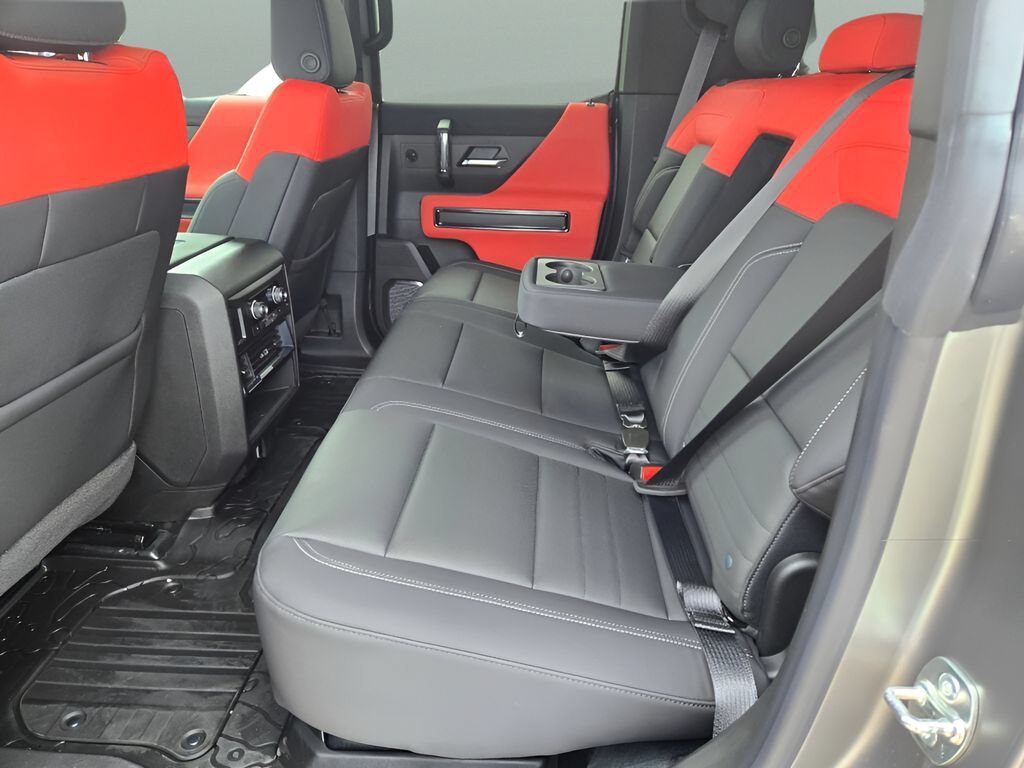 2026 GMC HUMMER EV 3X - Photo 14