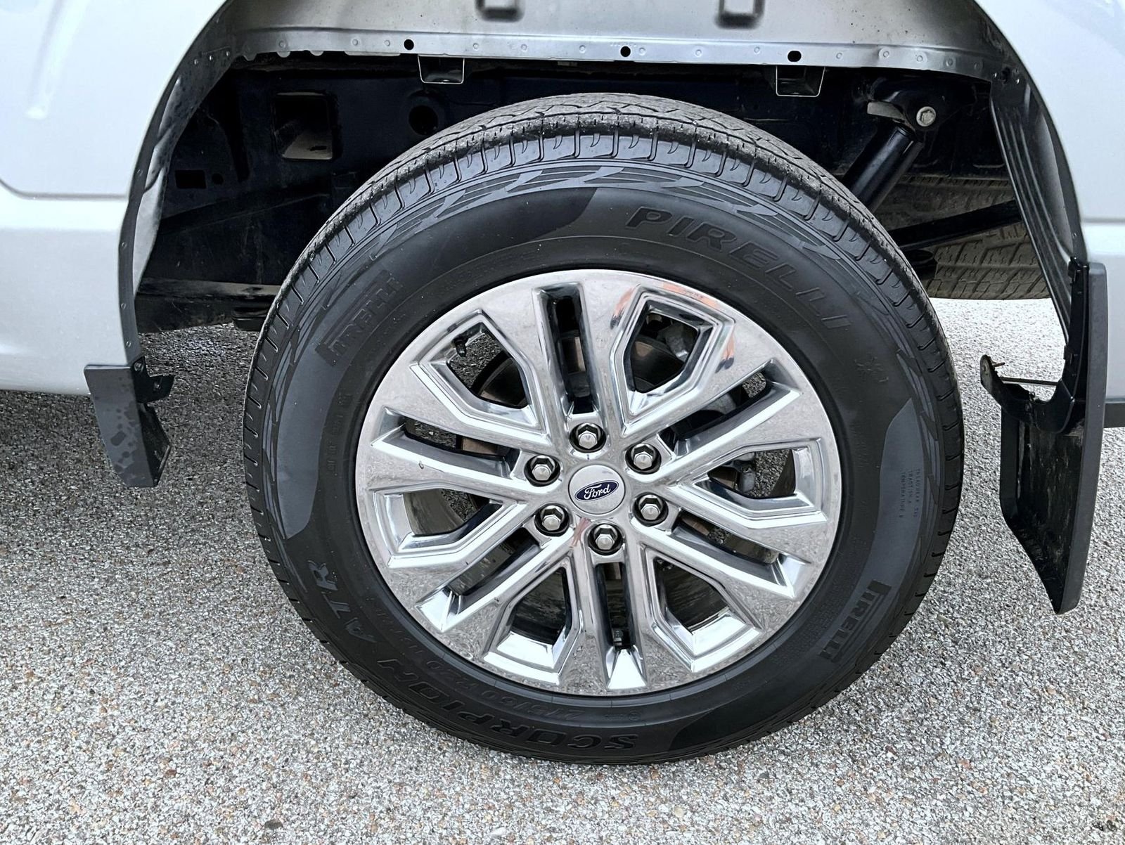 Used 2024 Silver Ford XLT image 24
