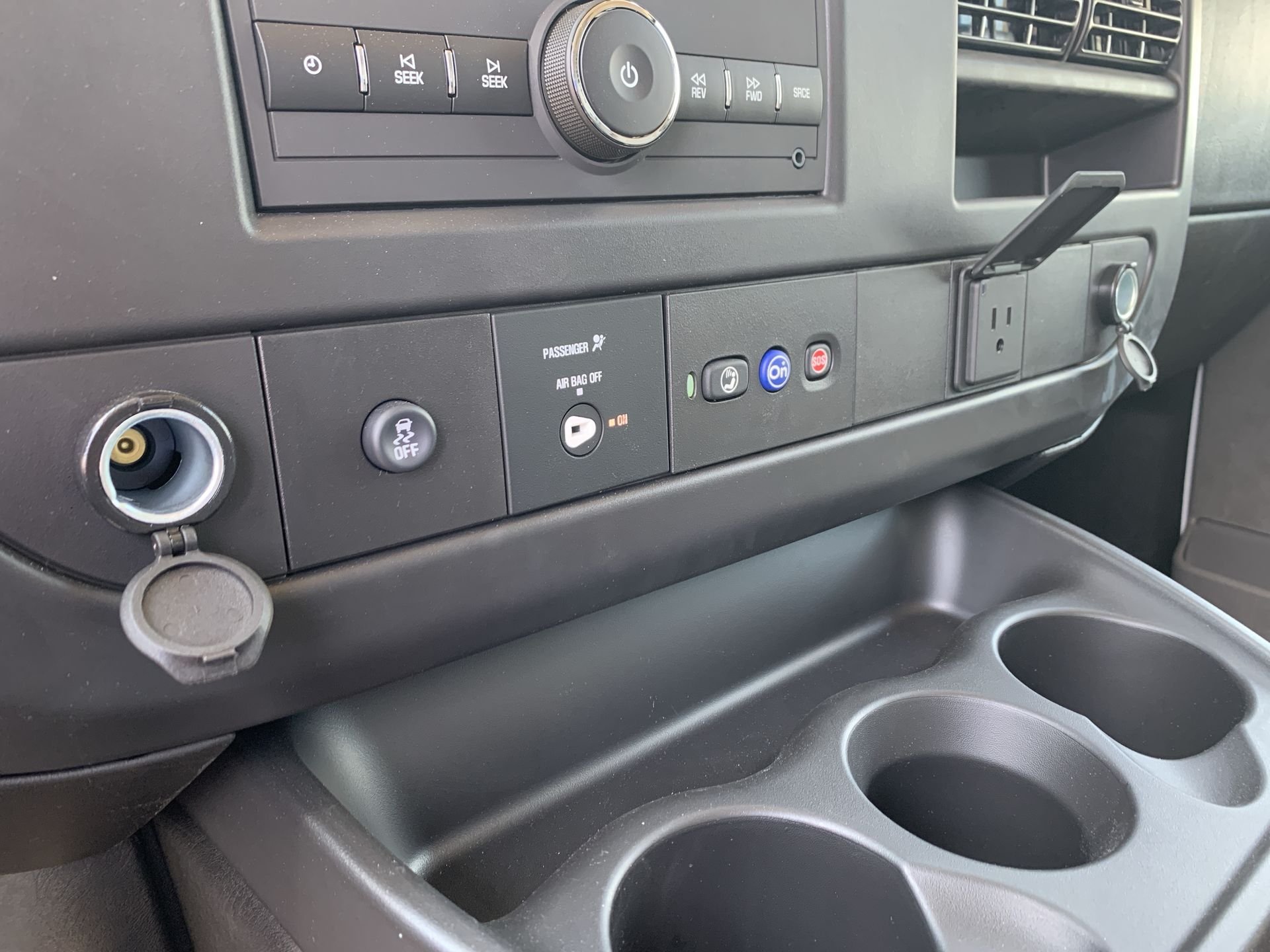 2025 GMC Savana Cargo Work Van - Photo 51
