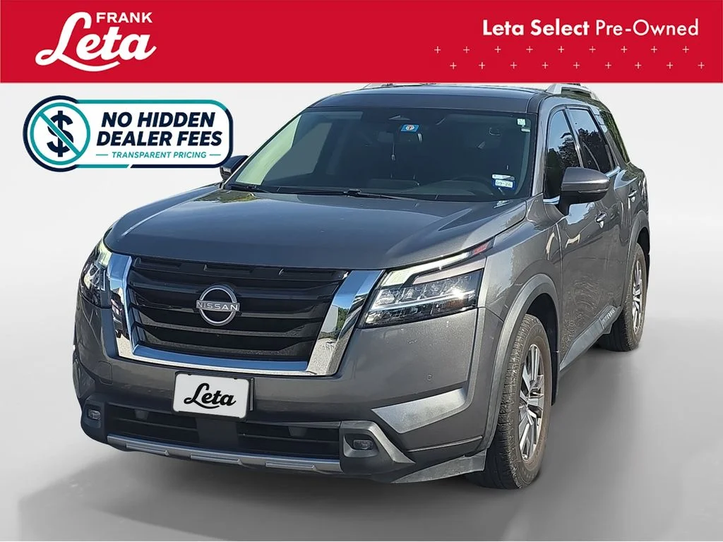 2022 Nissan Pathfinder SL 2WD's photo