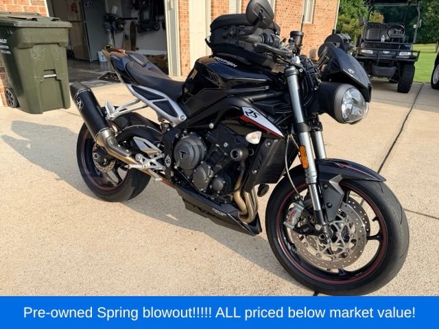 Used 2018 Black Triumph motorcycle image 2