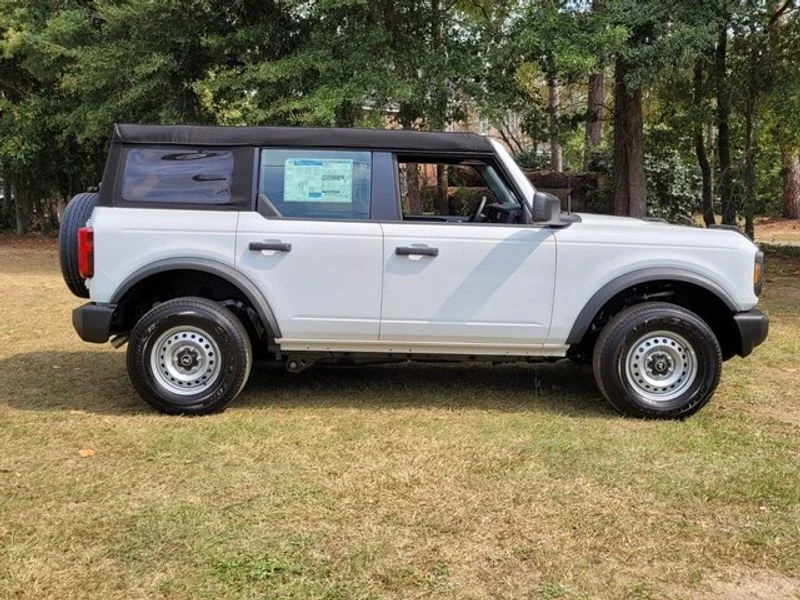 New 2025 Oxford White Ford Base image 11